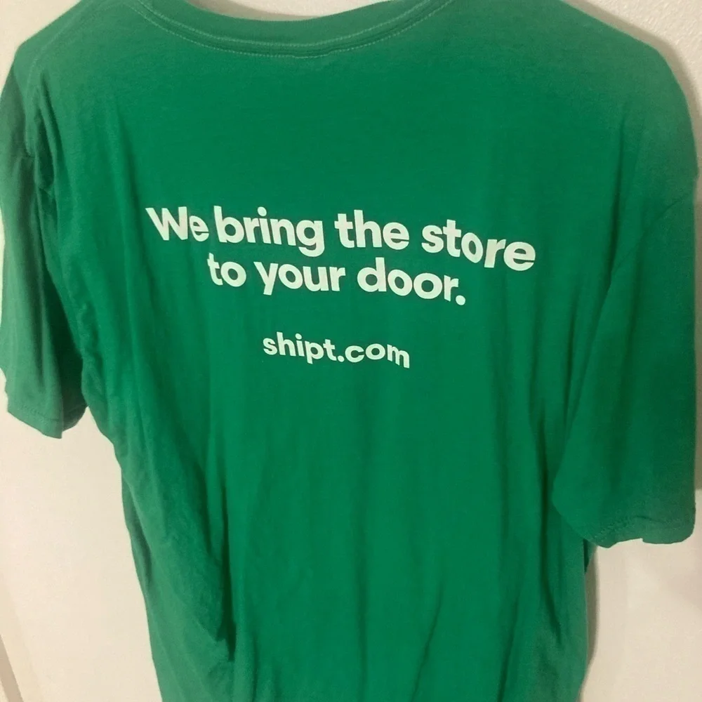 Shipt Shopper gear. 7 T-shirts. 6 of them are size XL & 1 of them is size L